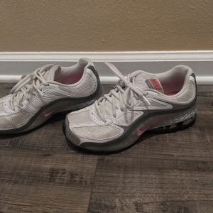 Nike reax